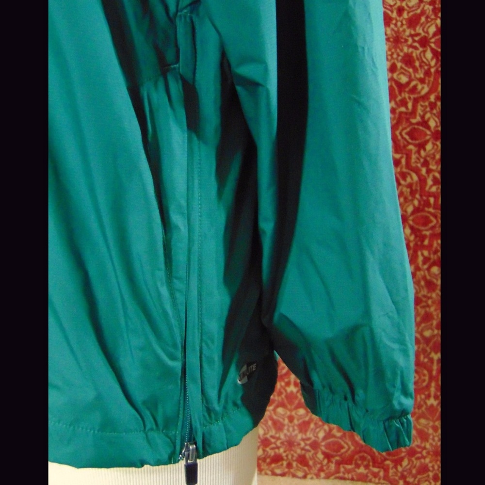 NEW ADIDAS green polyester sport jacket XS ✨ - Picture 5 of 8